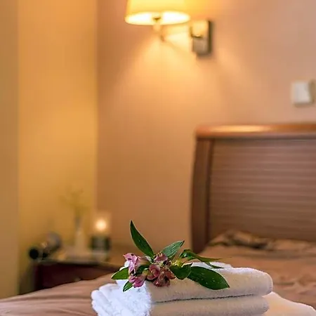 Hotel Lakonia