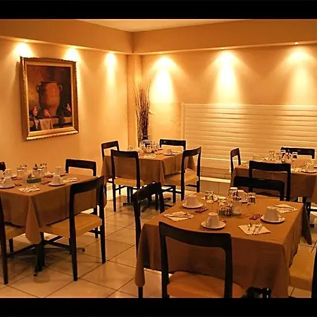 Lakonia Hotel 3*