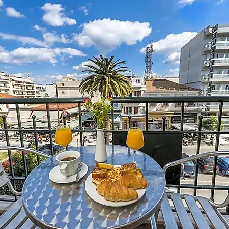 Lakonia Hotel 3*