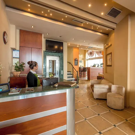 Hotel Lakonia