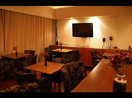 Otel Lakonia