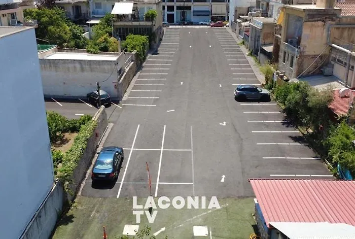 Hotel Lakonia 3*